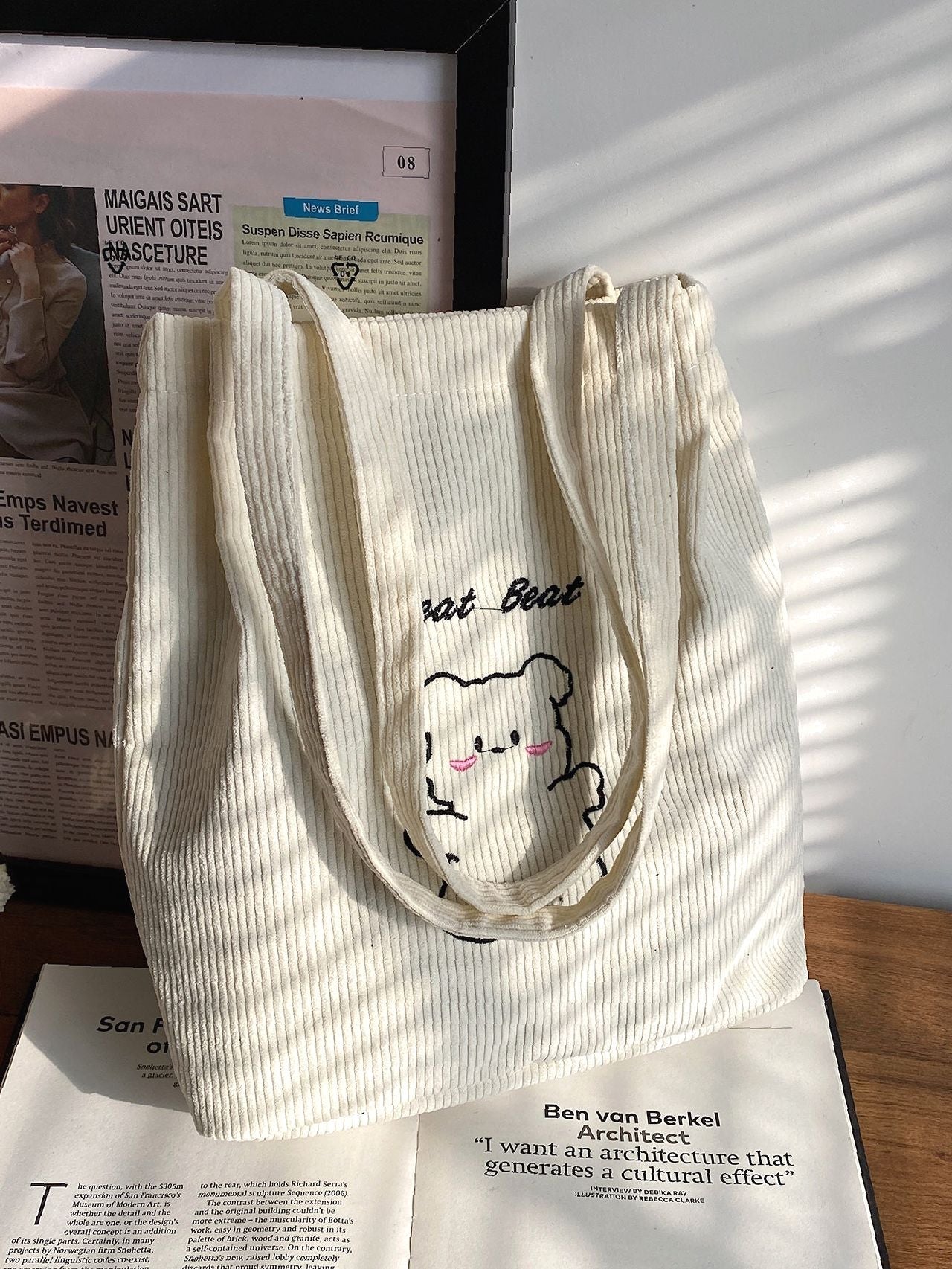 Futurecen - Cartoon Bear Graphic Shoulder Tote Bag  - Women Tote Bags