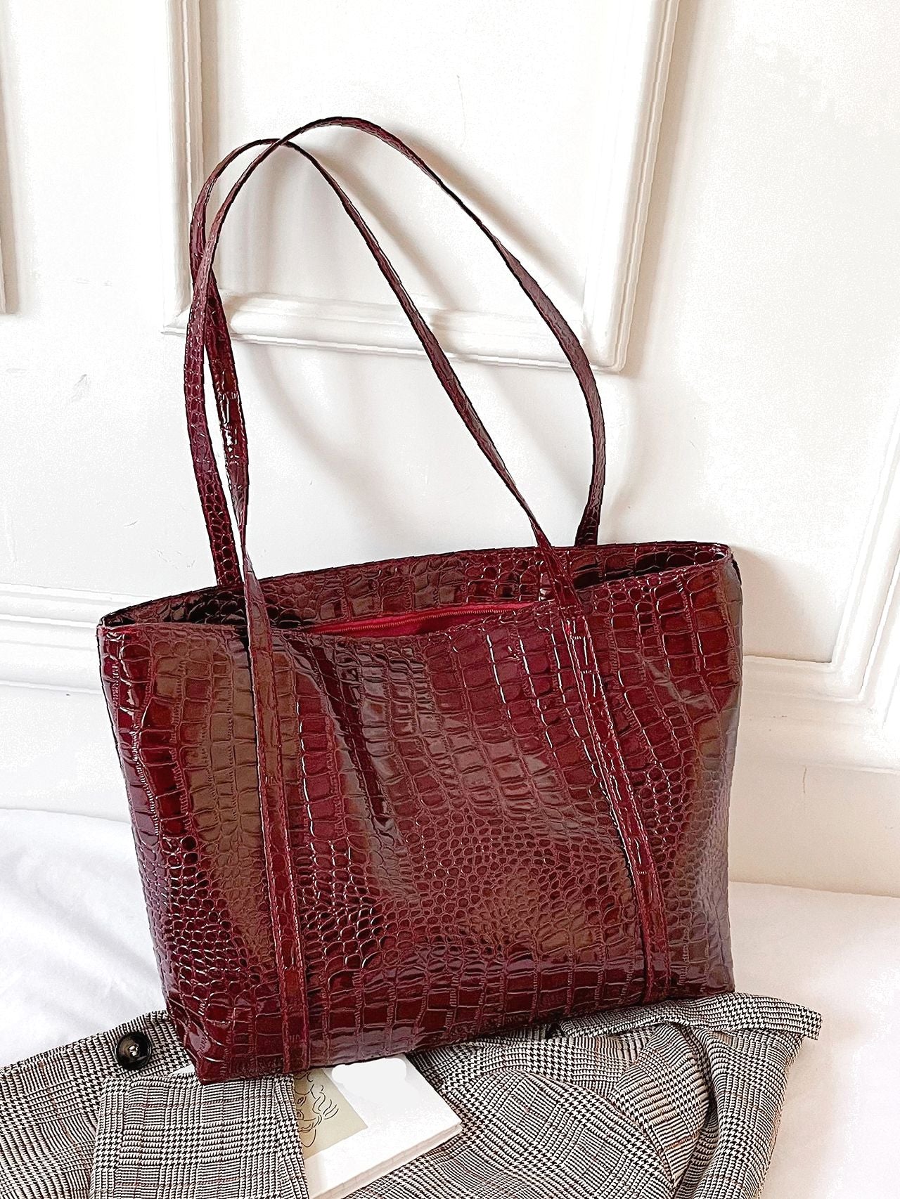 Futurecen - Crocodile Embossed Pattern Shoulder Tote Bag  - Women Tote Bags