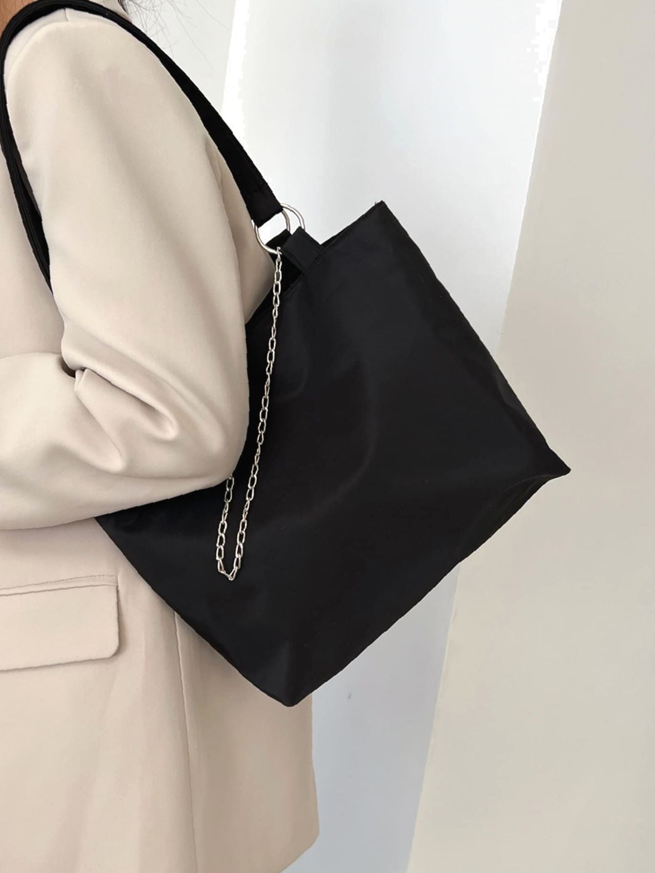 Futurecen - Minimalist Chain Decor Tote Bag  - Women Tote Bags