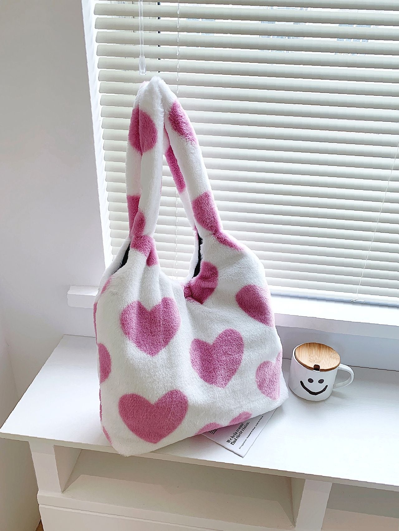 Futurecen - Heart Graphic Fluffy Tote Bag  - Women Tote Bags