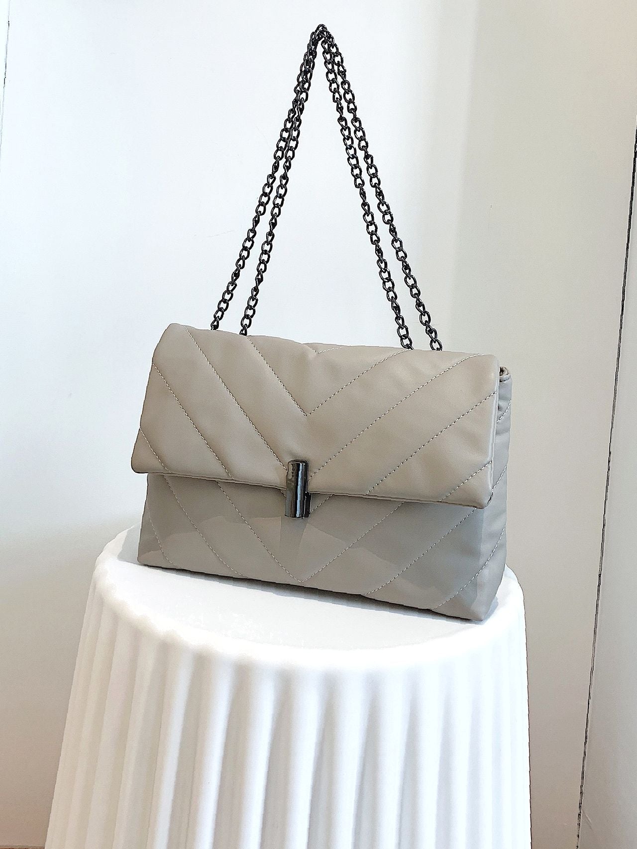 Futurecen - Minimalist Chevron Chain Flap Square Bag  - Women Tote Bags