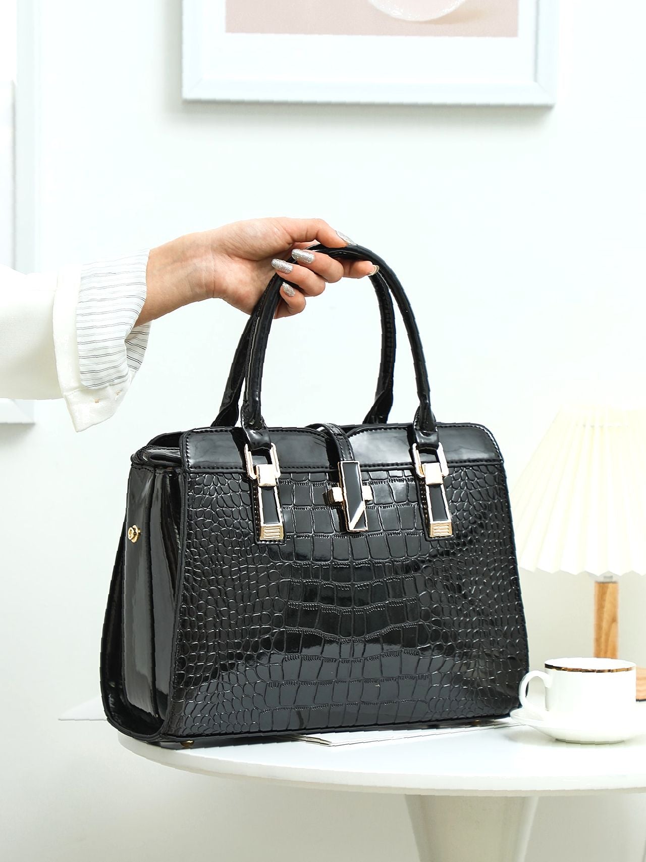 Futurecen - Crocodile Embossed Metal Decor Top Handle Bag  - Women Tote Bags