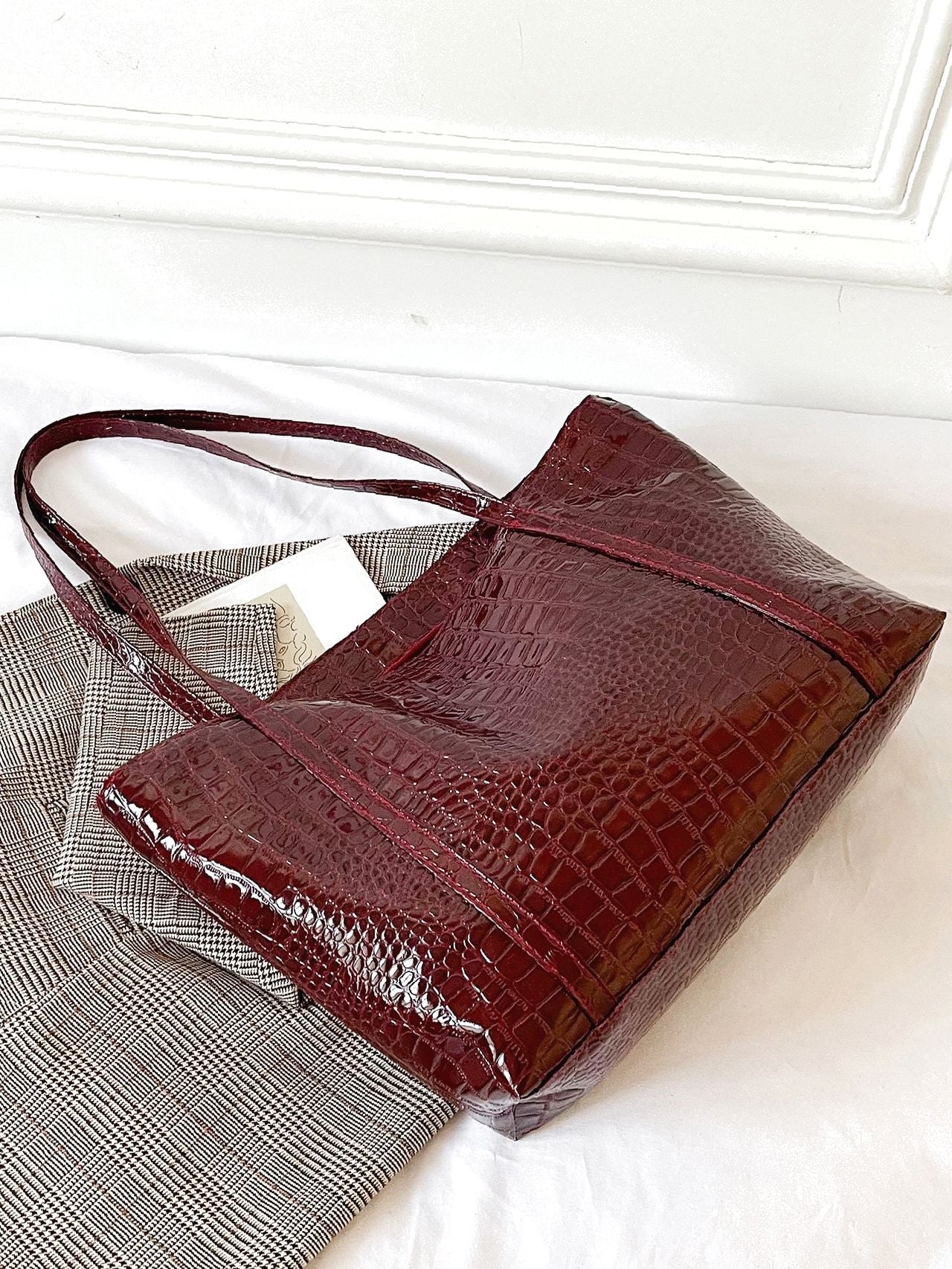 Futurecen - Crocodile Embossed Pattern Shoulder Tote Bag  - Women Tote Bags