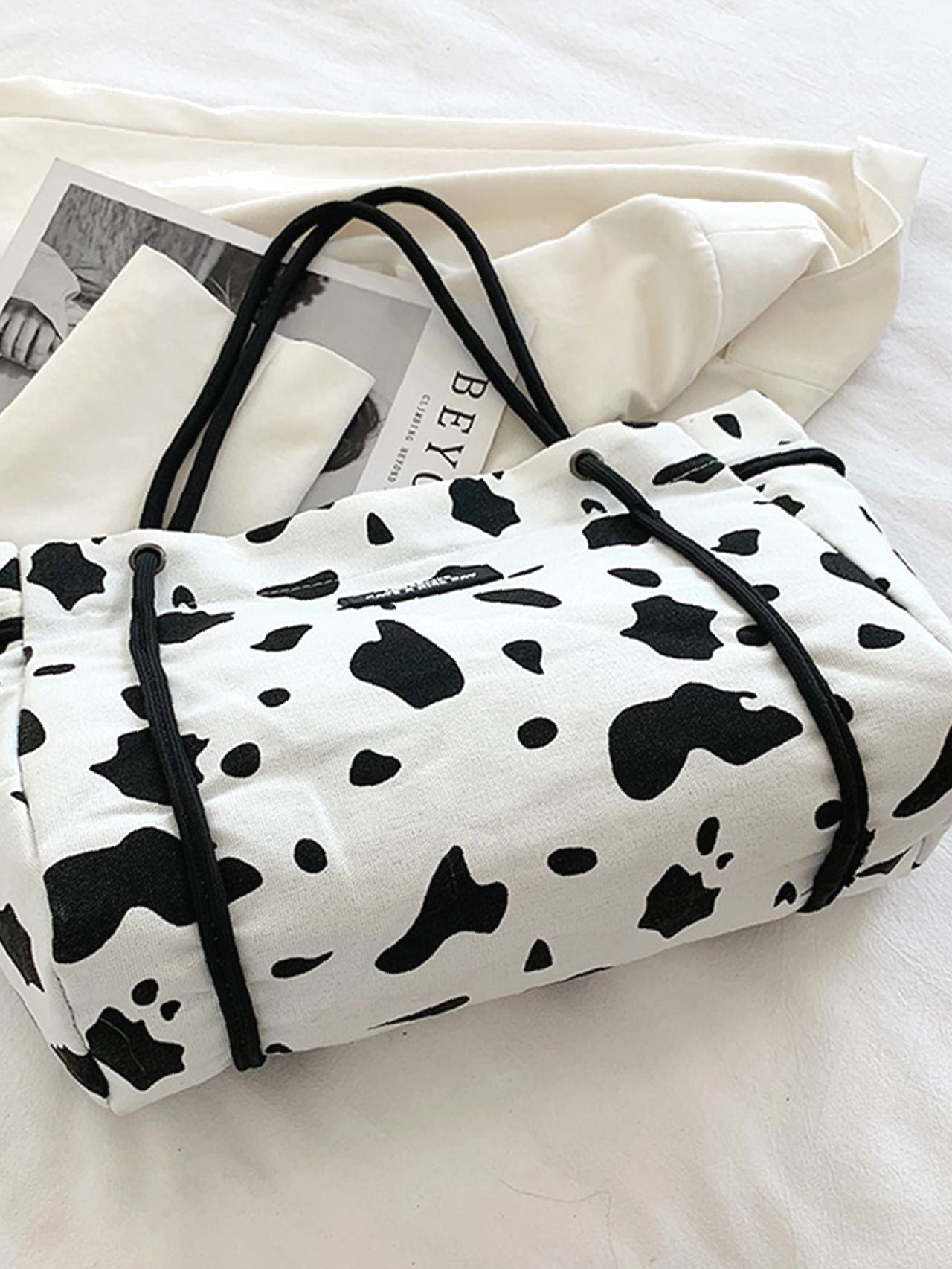 Futurecen - Cow Pattern Letter Patch Shopper Bag  - Women Tote Bags