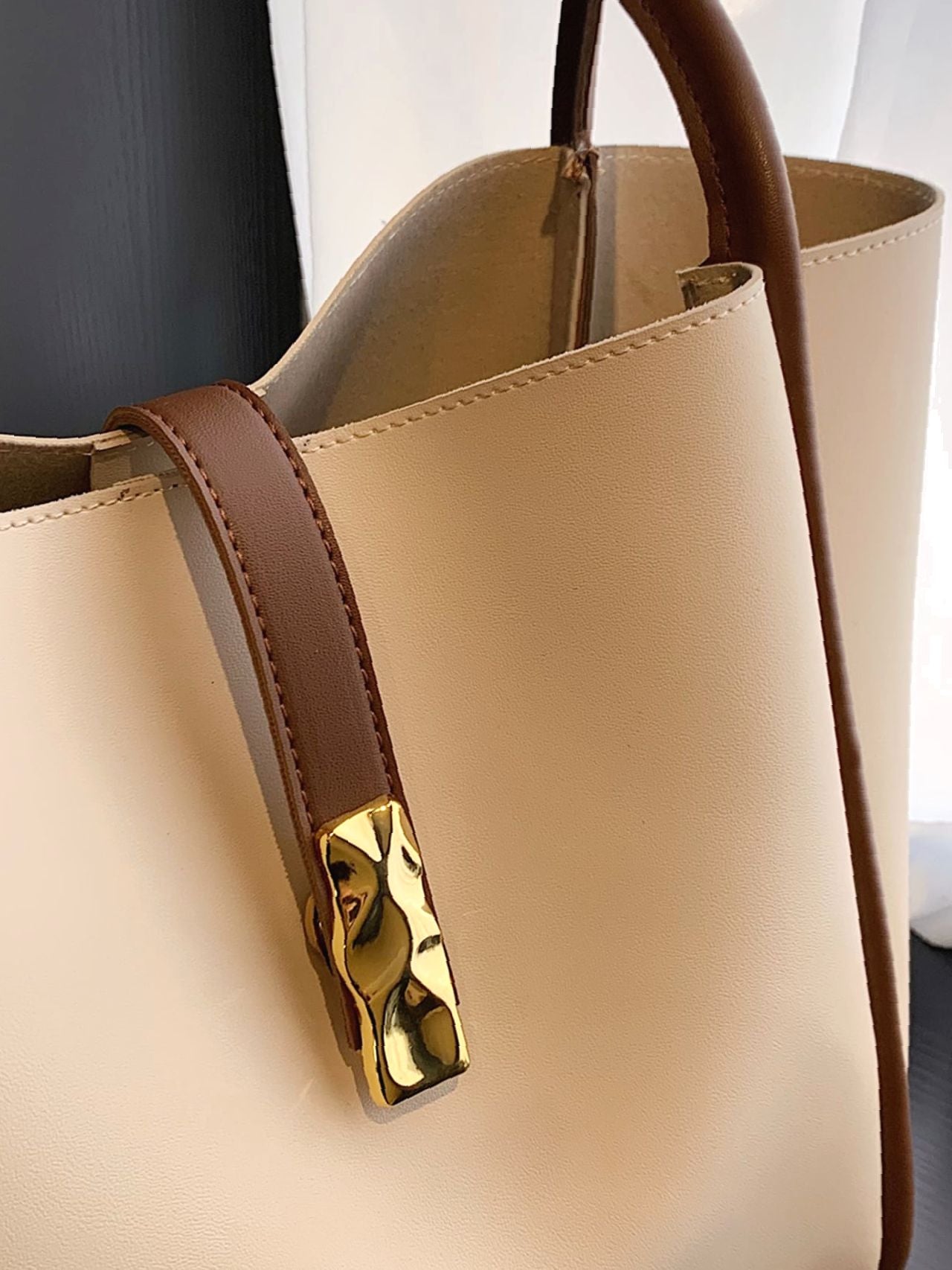 Futurecen - Metal Lock Detail Shoulder Tote Bag  - Women Tote Bags