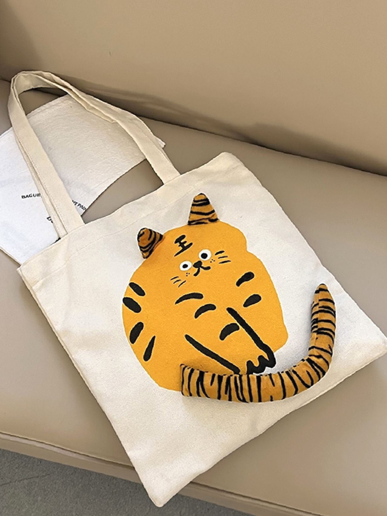 Futurecen - Cartoon Tiger Graphic Shopper Bag  - Women Tote Bags