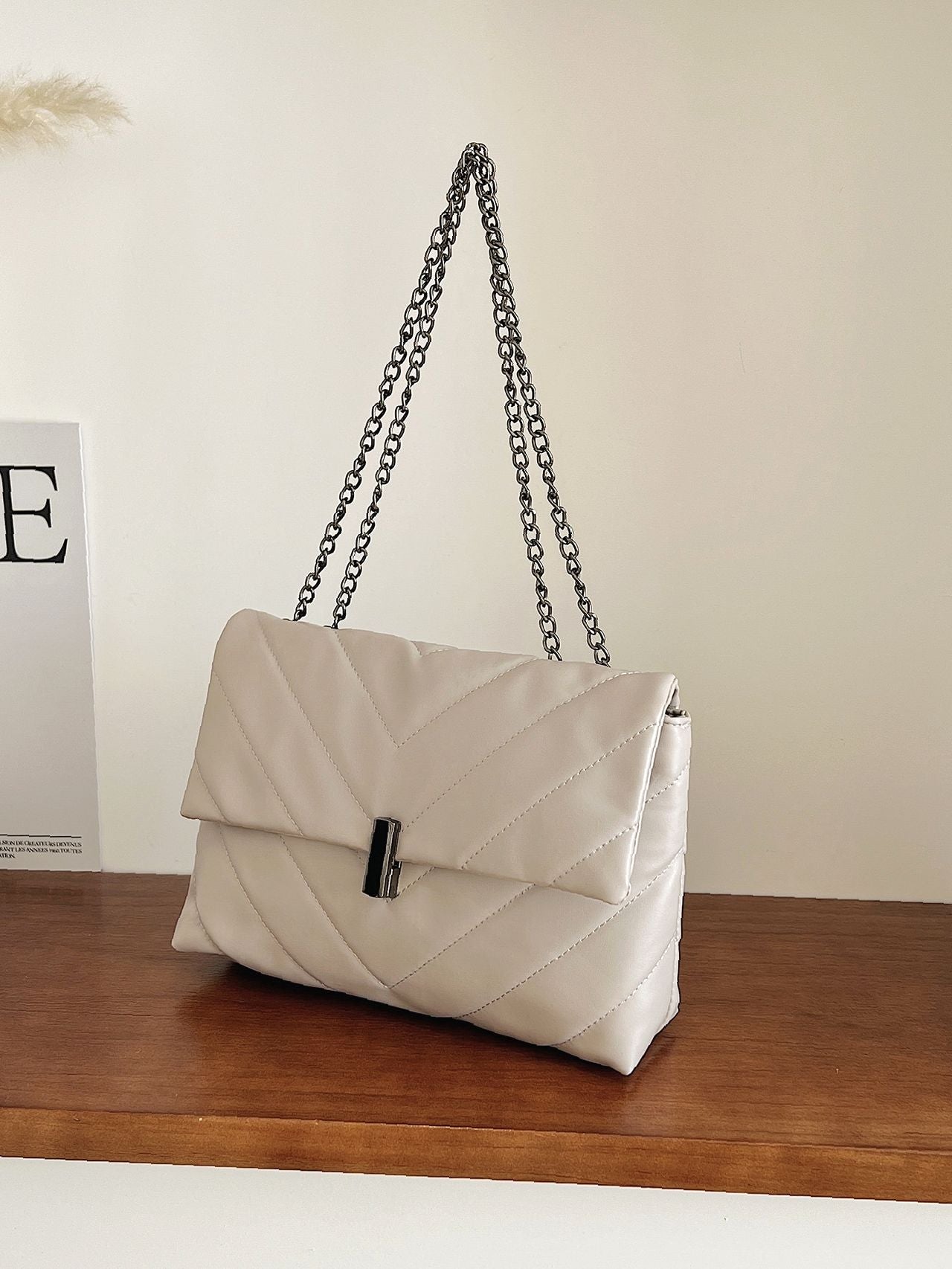 Futurecen - Minimalist Chevron Chain Flap Tote Bag  - Women Tote Bags