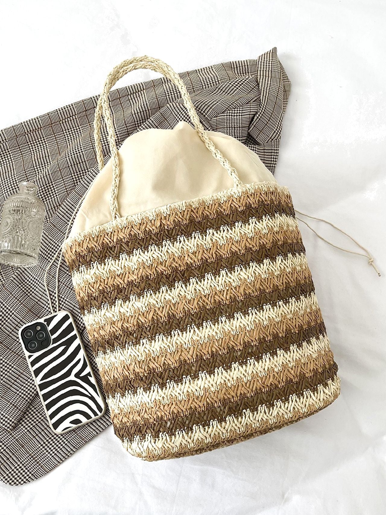 Futurecen - Colorblock Drawstring Decor Straw Bag  - Women Tote Bags