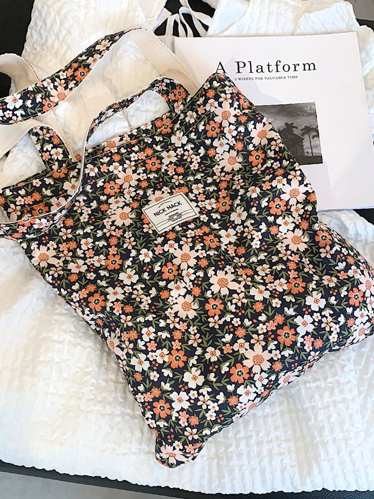 Futurecen - Ditsy Floral Tote Bag  - Women Tote Bags