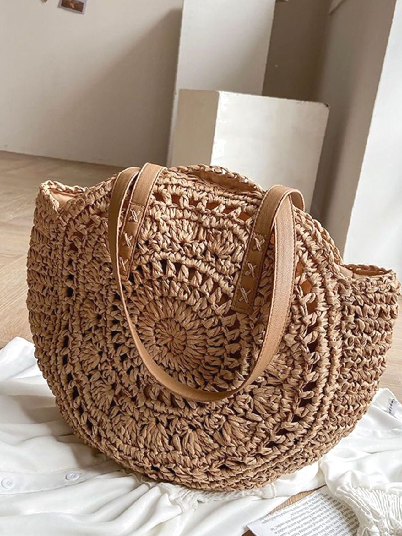 Futurecen - Hollow Out Circle Straw Bag  - Women Tote Bags