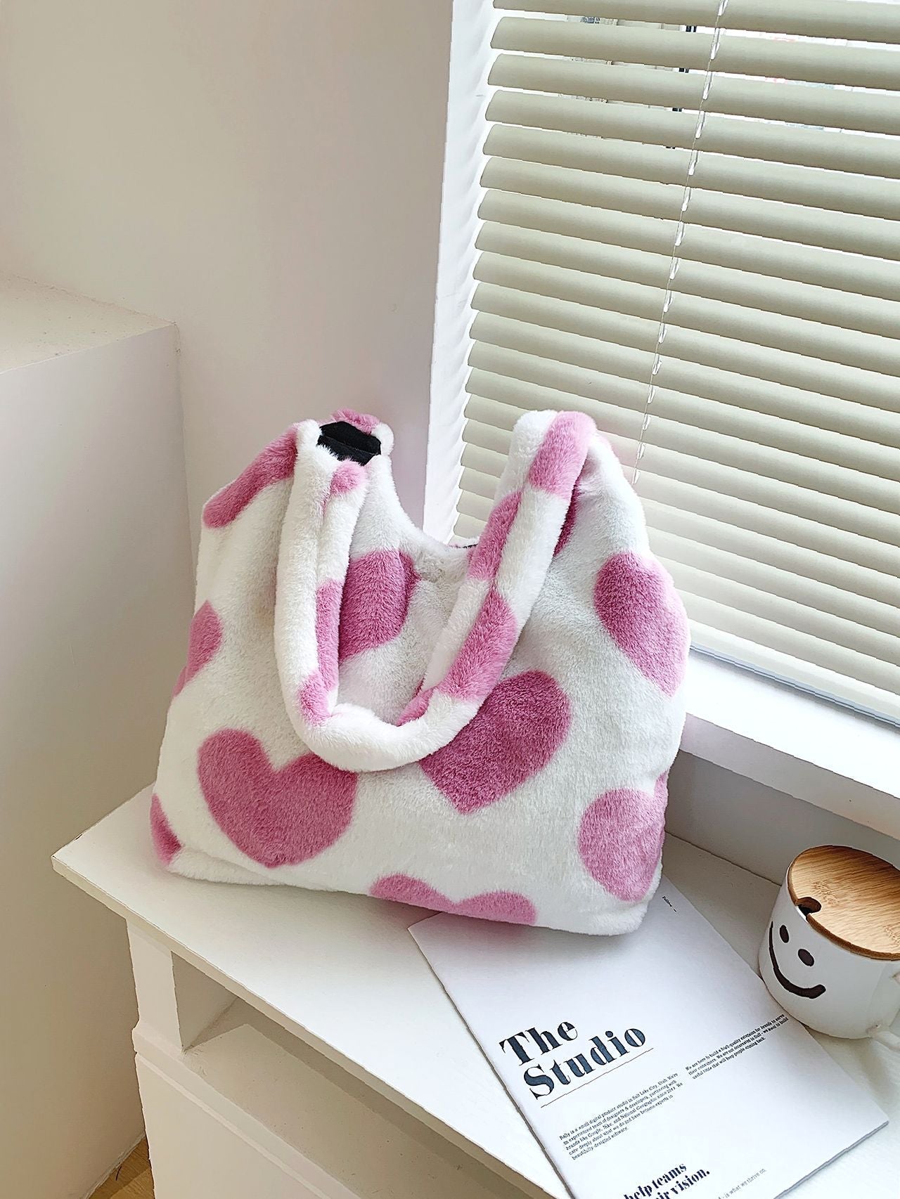 Futurecen - Heart Graphic Fluffy Tote Bag  - Women Tote Bags