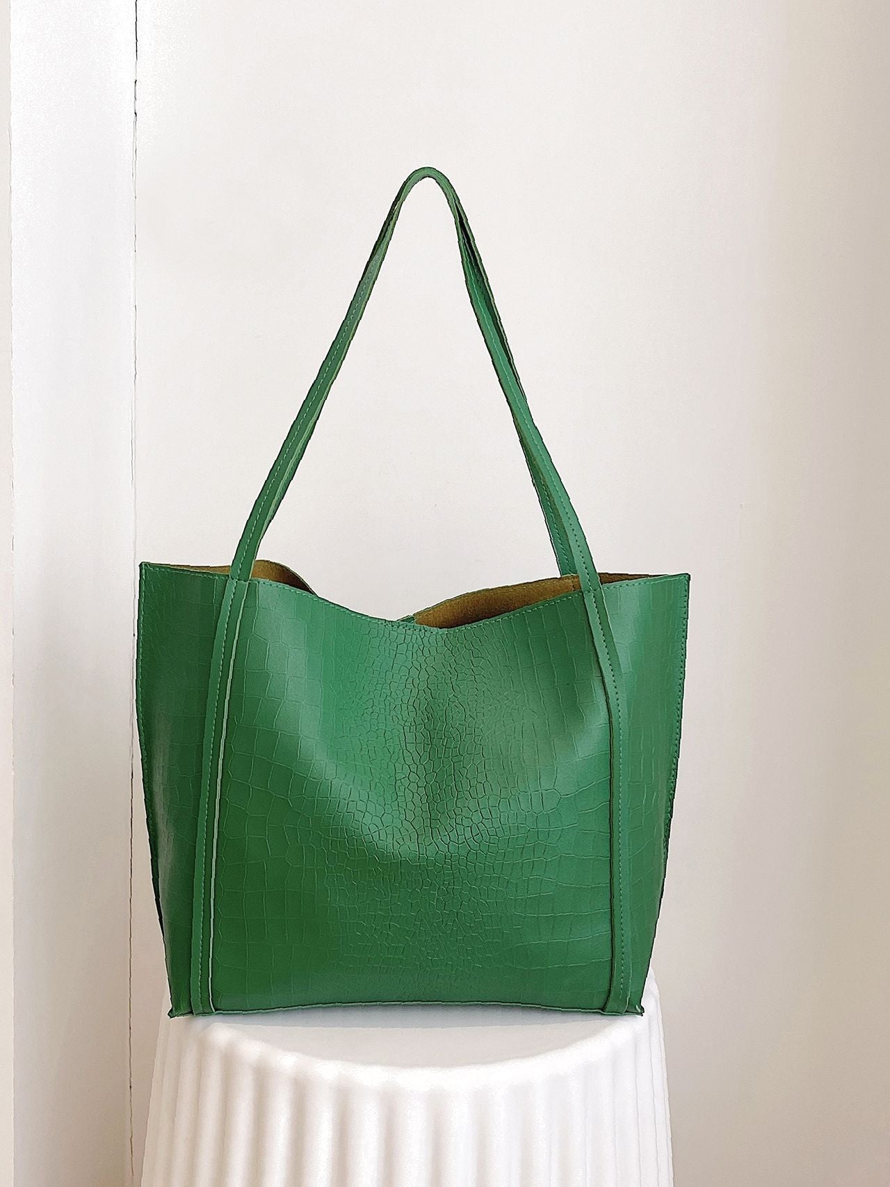 Futurecen - Crocodile Embossed Tote Bag with Inner Pouch  - Women Tote Bags