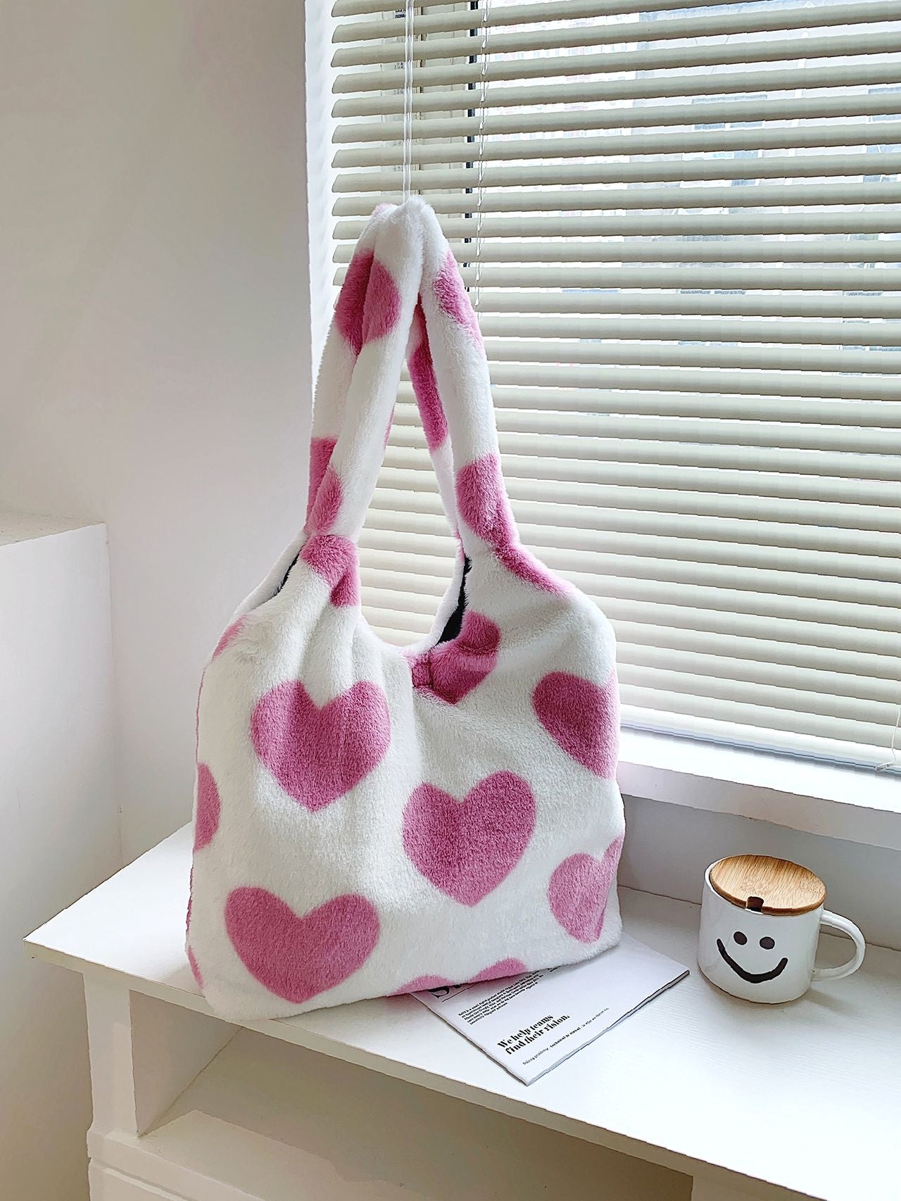 Futurecen - Heart Graphic Fluffy Tote Bag  - Women Tote Bags