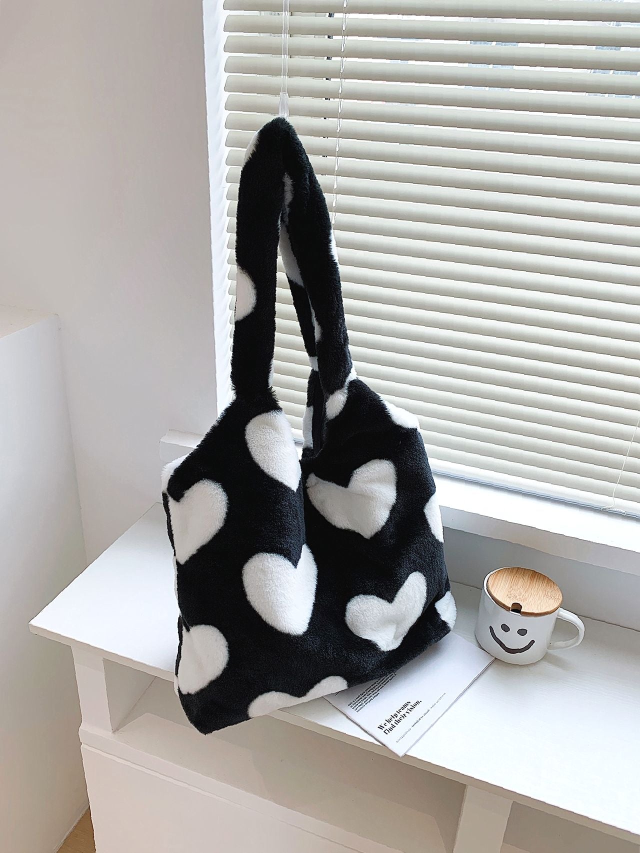 Futurecen - Heart Graphic Fluffy Tote Bag  - Women Tote Bags