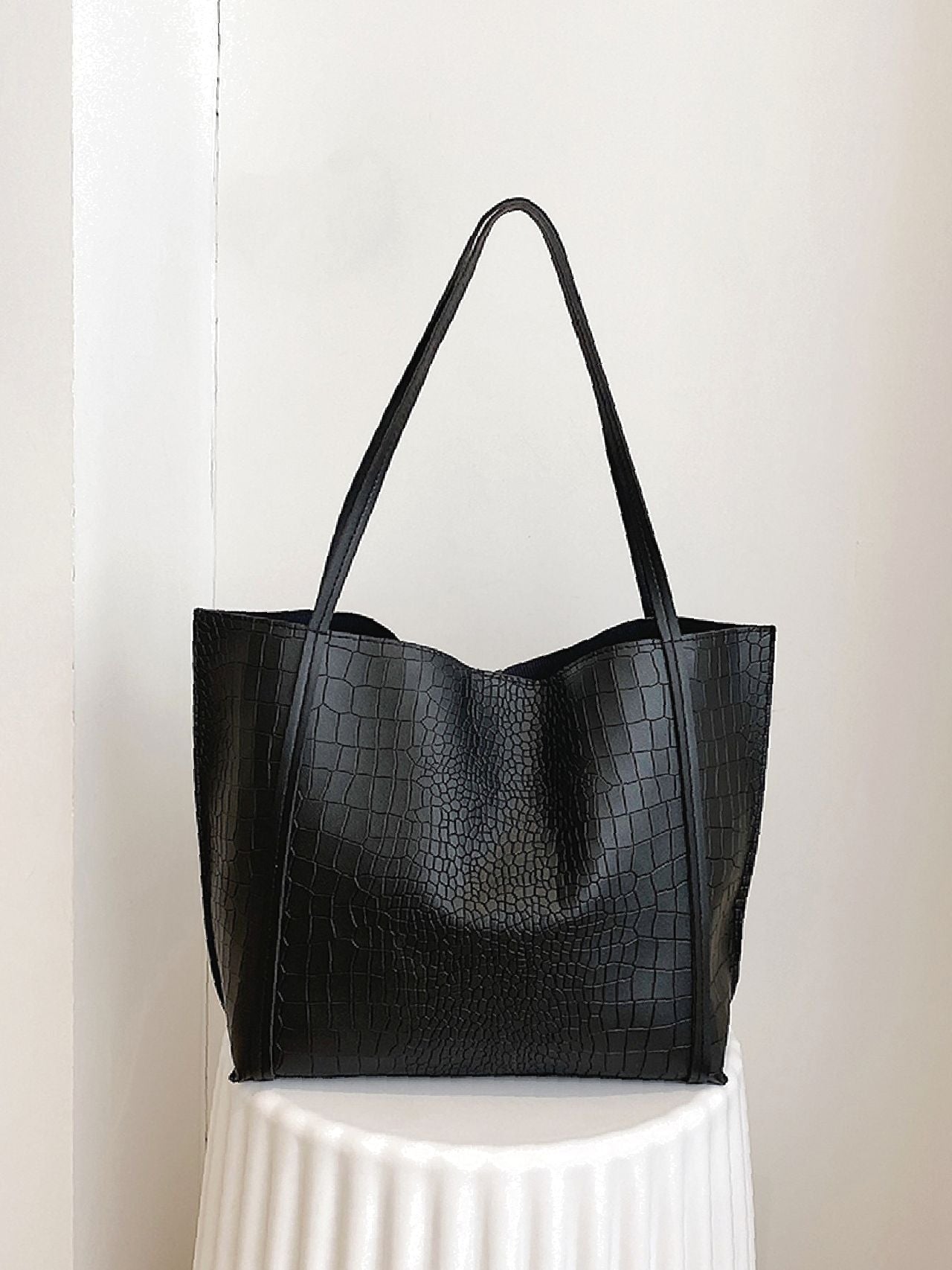 Futurecen - Crocodile Embossed Tote Bag with Inner Pouch  - Women Tote Bags