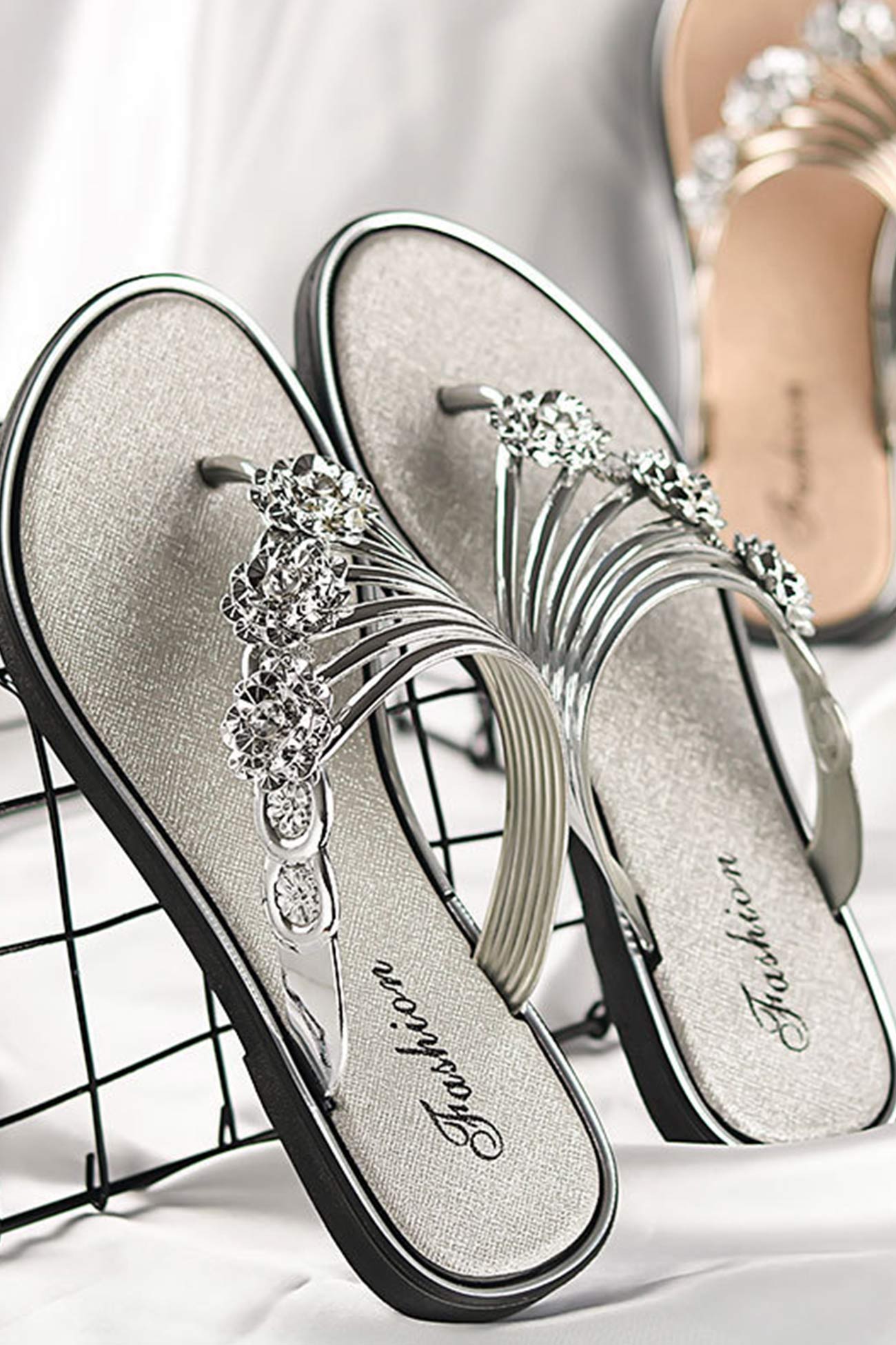 Flower Rhinestone Flip Flop Flat Sandals