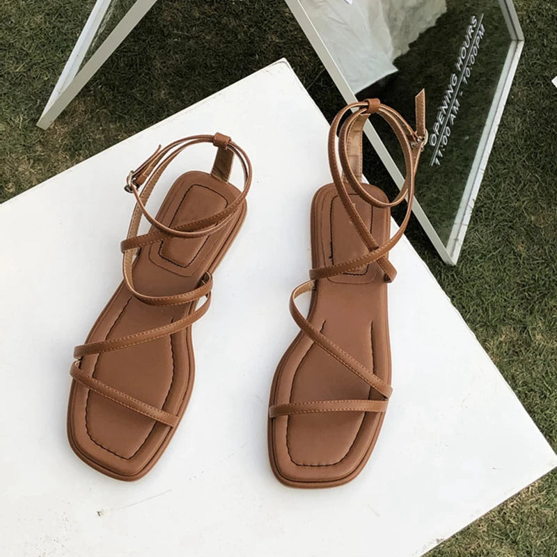 New Fashion Women Sandals Flat Heel Narrow Band Back Strap Summer Gladiator Shoes Ladies Casual Summer Beach Slides