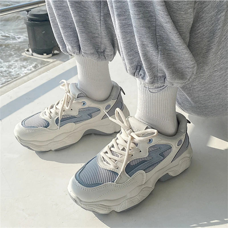 Chunky Sneakers Women Breathable Mesh Casual Shoes Sneakers Tennis Female Vulcanized Shoes Platform Lace Up Women's Trainers New