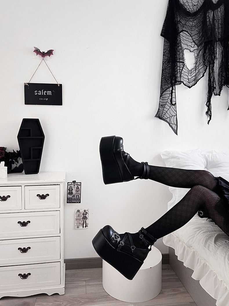 ♡ Little Demon ♡ - Dolly Platform Shoes