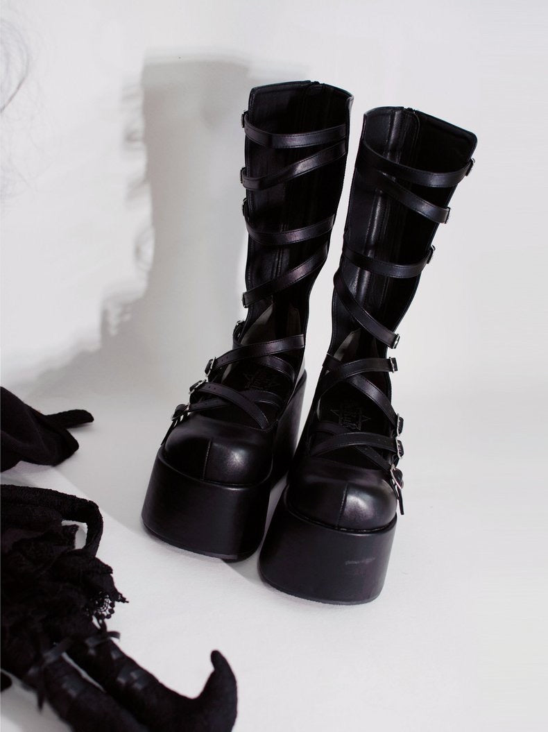 ♡ Goth Doll ♡ - Dolly Platform Shoes