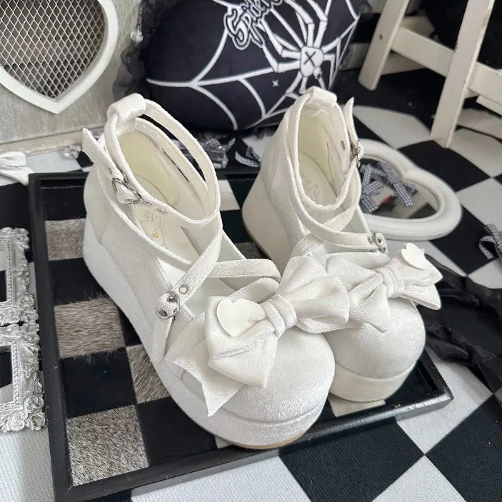 ♡ Sweet Doll ♡ - Velvet Flat Platforms