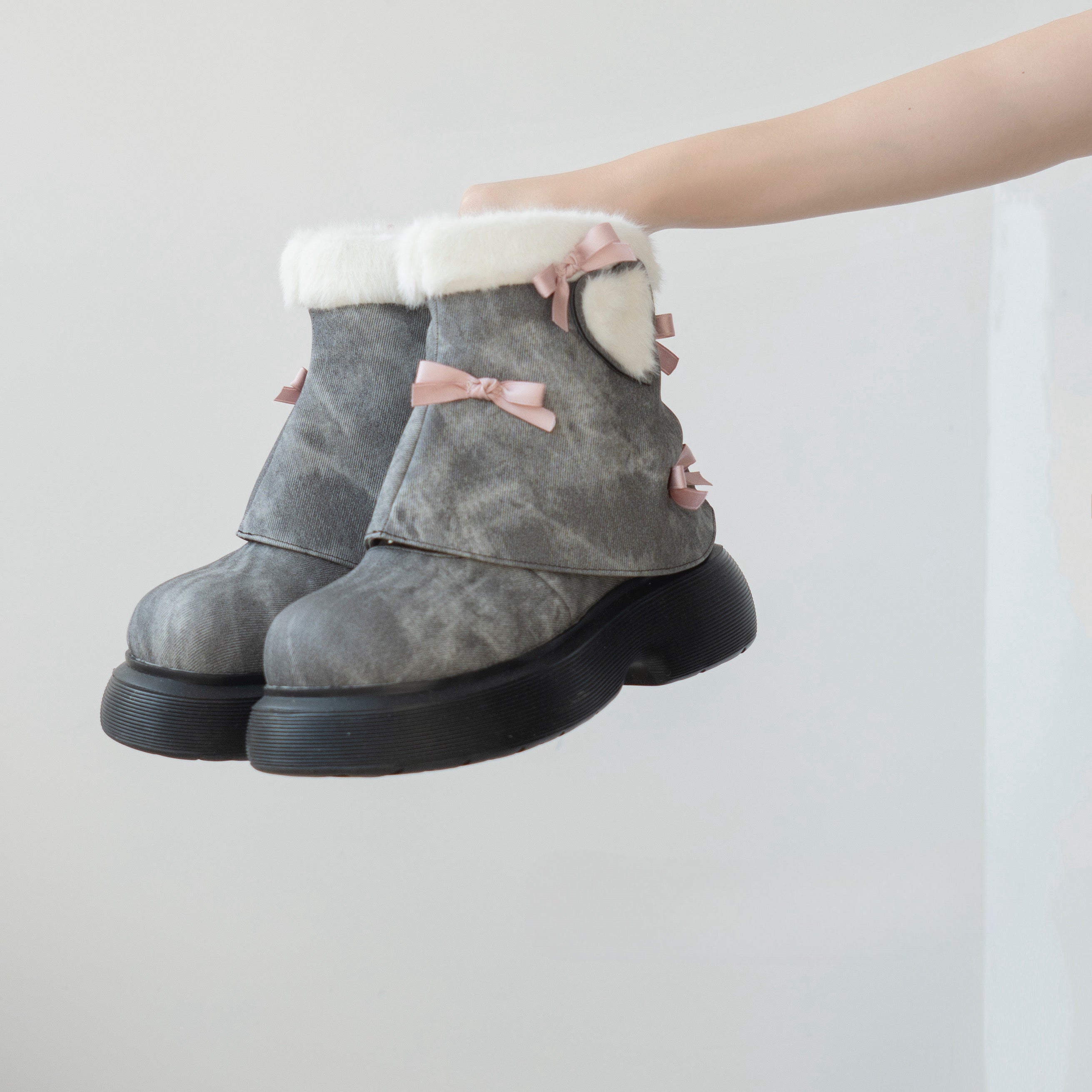 ♡ Snow Doll ♡ - Mid Heel Bootie