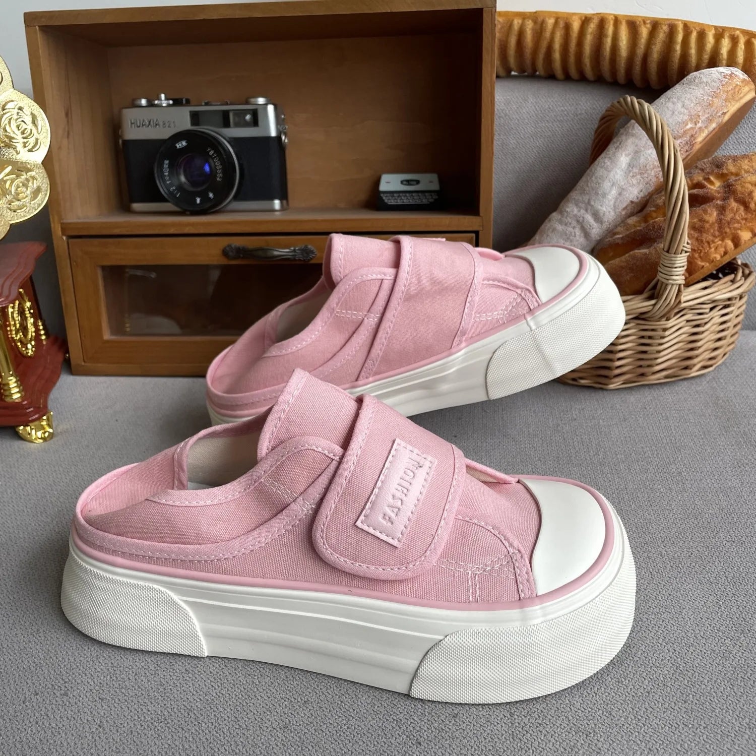 Futurecen Shoes Woman  Round Toe Clogs Platform Slip-on Casual Female Sneakers New Creepers Retro Small Slip On Espadrille Cute