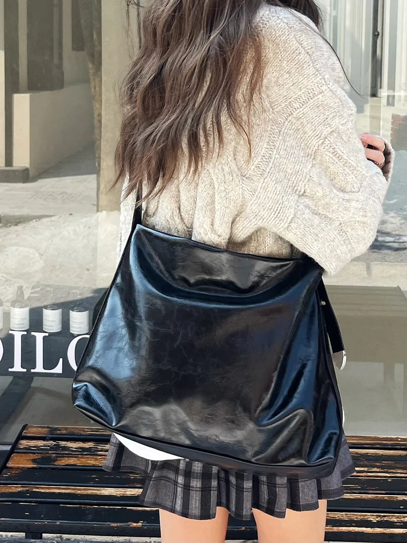 Futurecen  -  Black Tote Bag  New Soft Leather Large Capacity Commuter Leisure  Women's Bag Korean Fashion One Shoulder Crossbody Bag