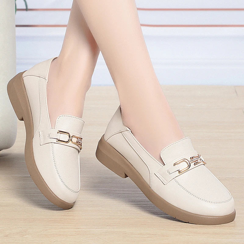 Women's Loafers Spring New Casual Shoes Ladies Slip-on Round Head Cowhide British Style Large Size Shoes Women