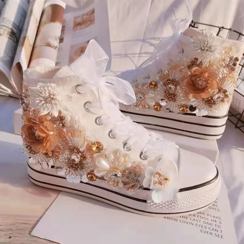 Futurecen  -  Women's Sports Shoes High-top Canvas Shoes Sweet Lace-up Shoes for Women White / Black Flowers Student Pretty Fairy Sneakers