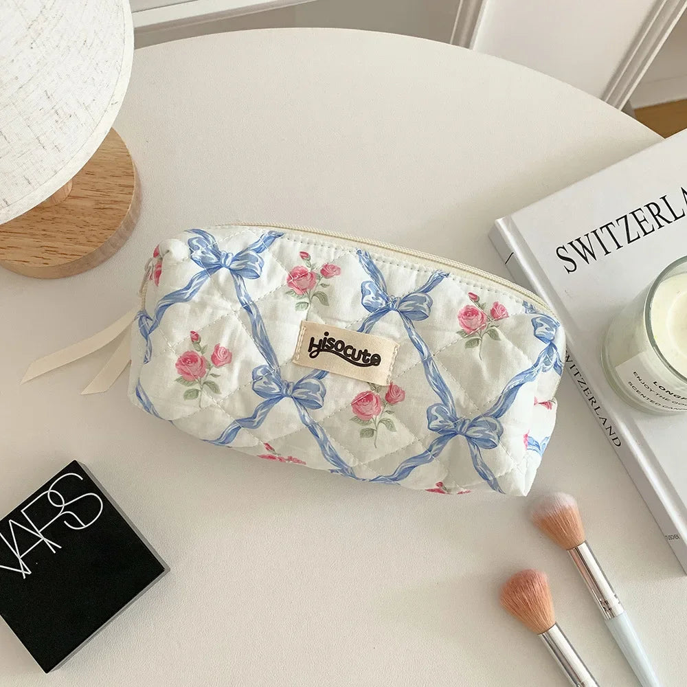 Futurecen  -  Cute Bow Flower Pencil Bags Quilting Cotton Makeup Bag Zipper Storage Bag Portable Writting Pen Case Girls Stationary Supplies