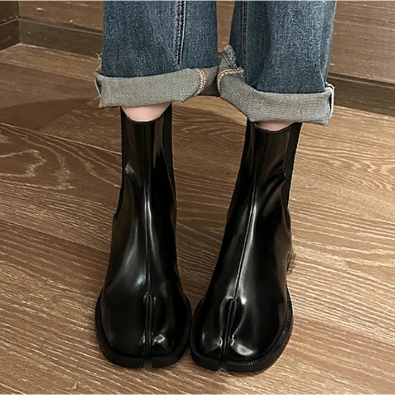 Futurecen  -  New Elastic Overshoes Women Low Heel Flat Bottom Split Toe Pig Trotters Shoes British Style Motorcycle Boots Autumn Winter