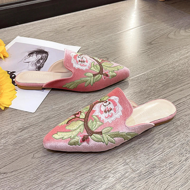 Fashion 3d Embroidery Mules Women Fur Slippers Velvet Shoes Ladies Low Heel Flower Decoration Sandals Women's Flip Flops 41 Size