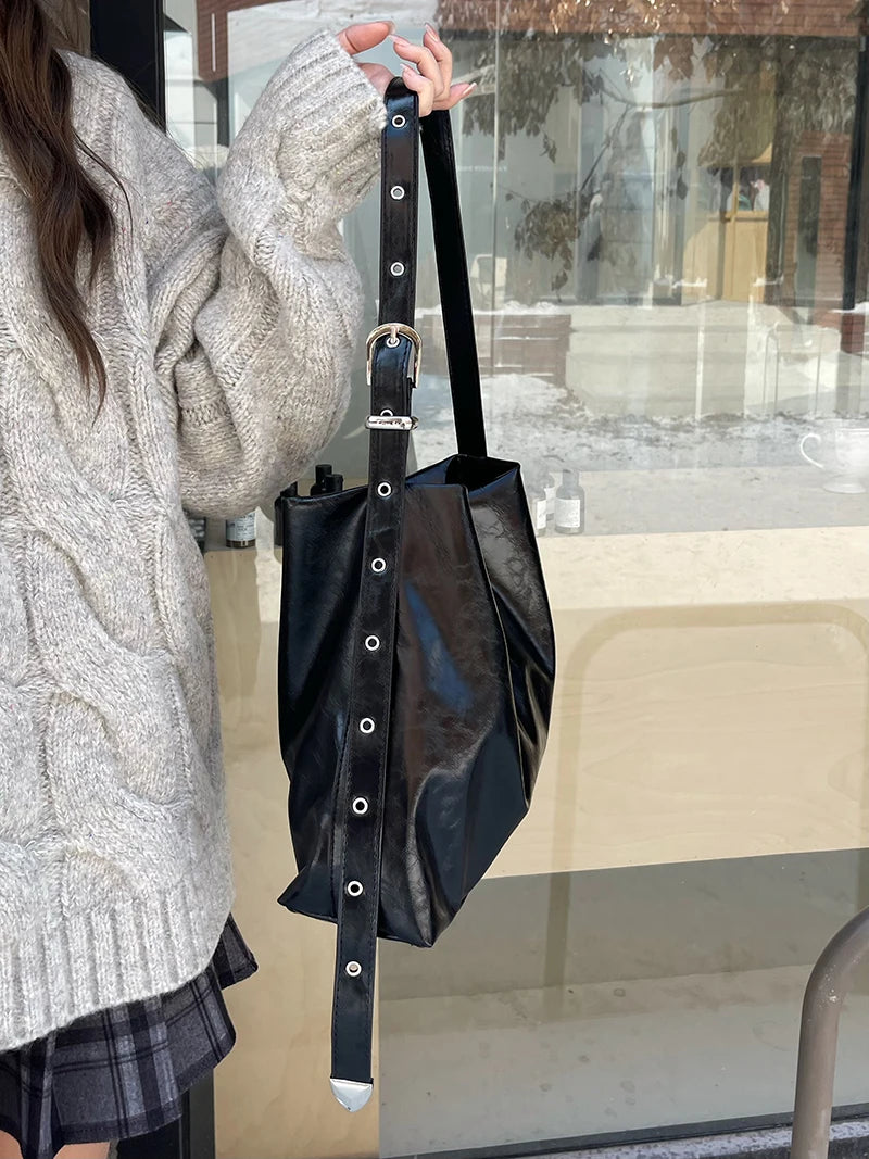 Futurecen  -  Black Tote Bag  New Soft Leather Large Capacity Commuter Leisure  Women's Bag Korean Fashion One Shoulder Crossbody Bag