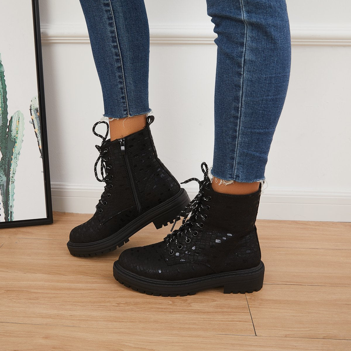 Womens Lace-up Front Boots Leather Boots Low Heel Ankle Boots