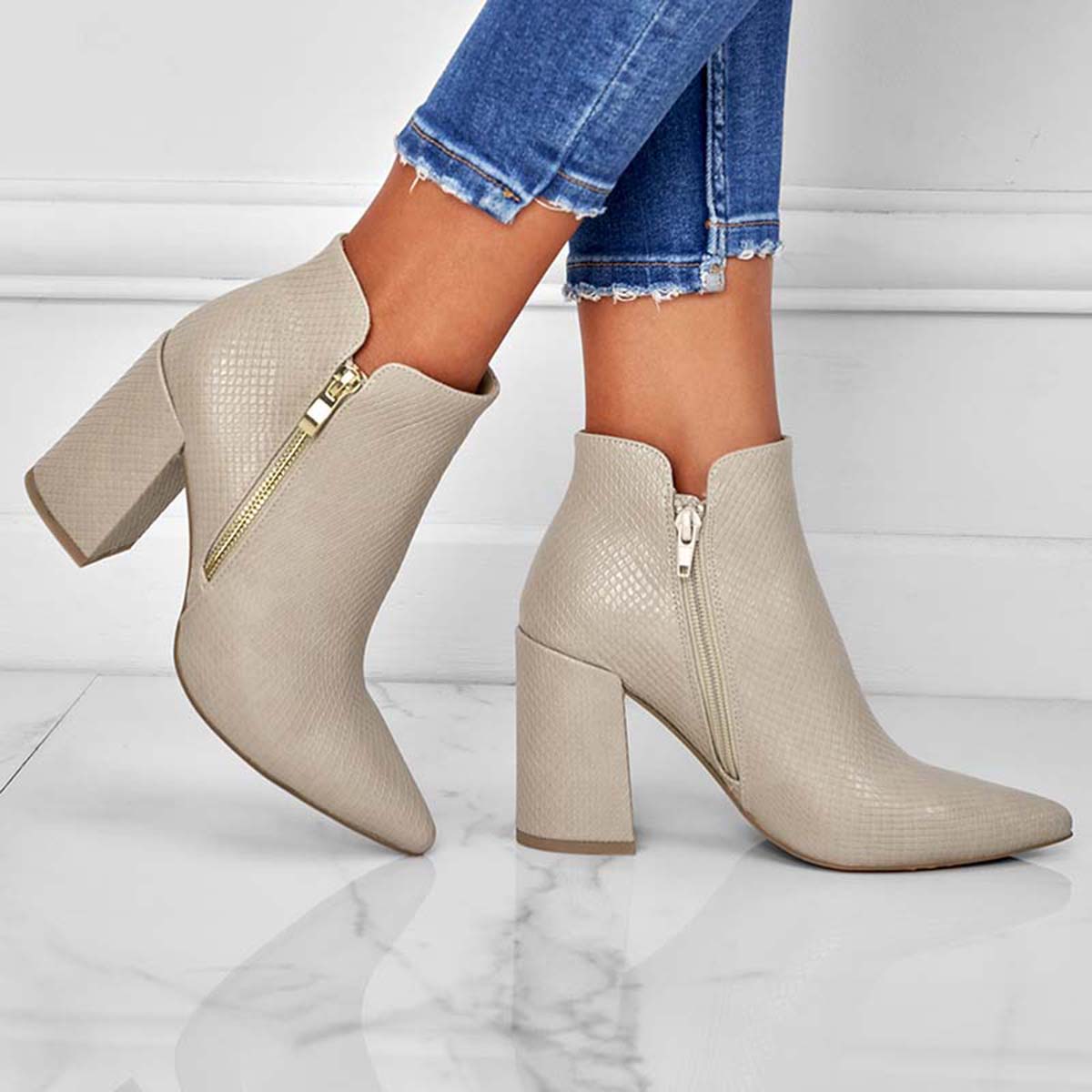 Women Chunky Heel Booties Pointed Toe Side Zip Ankle Boots