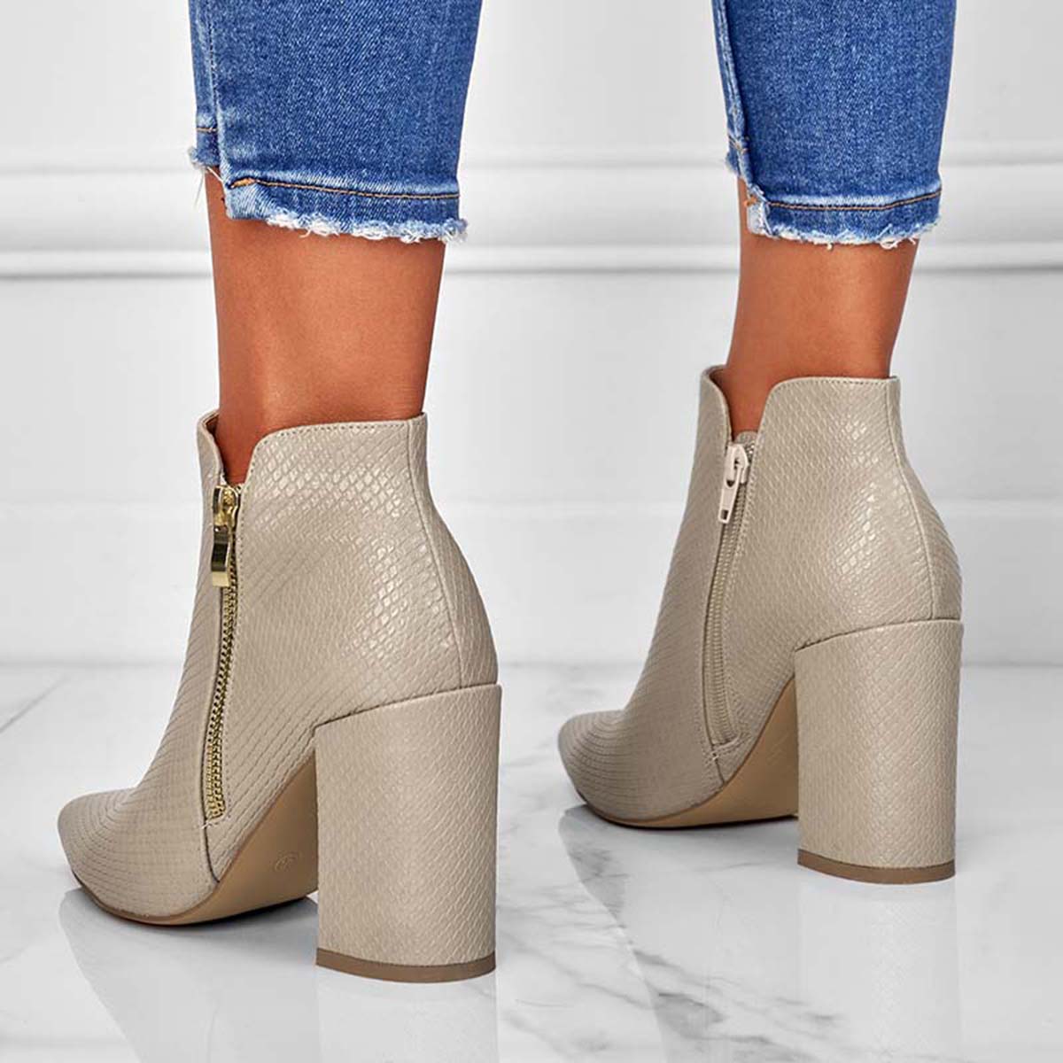 Women Chunky Heel Booties Pointed Toe Side Zip Ankle Boots