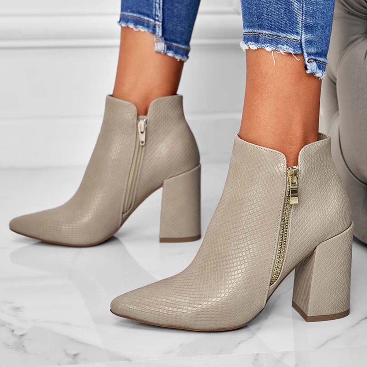 Women Chunky Heel Booties Pointed Toe Side Zip Ankle Boots