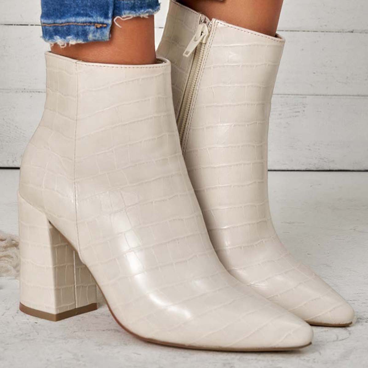 Women Fashion Pointed Toe Ankle Boots Side Zipper Chunky Heel Booties