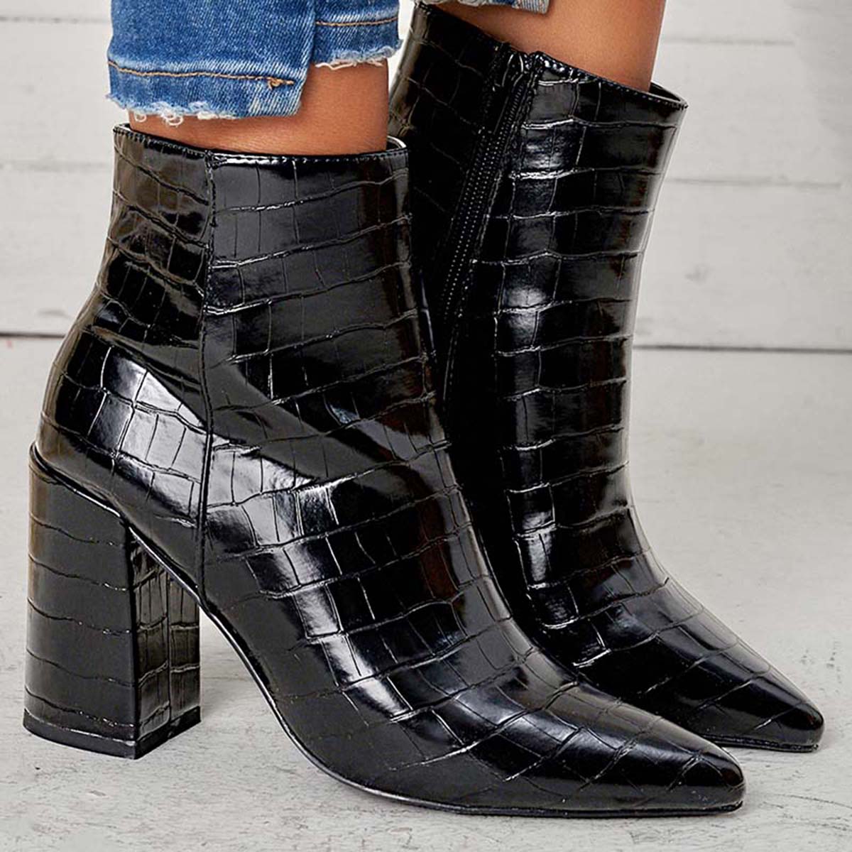 Women Fashion Pointed Toe Ankle Boots Side Zipper Chunky Heel Booties