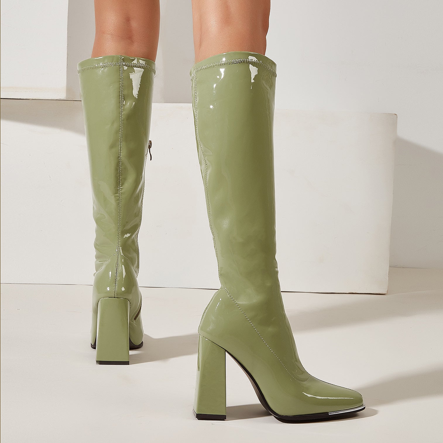 Women Chunky Heeled Boots