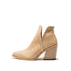 Retro Pointed Toe Notch Chunky Heel Ankle Boots - Apricot